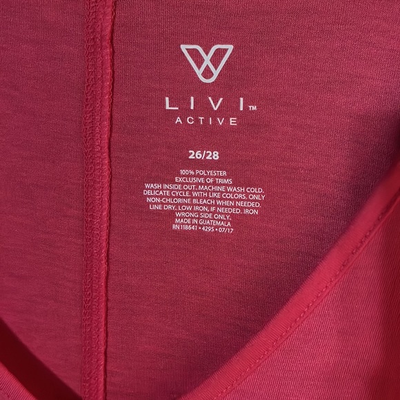 Livi Activewear from Lane Bryant. Size 26/28 - Picture 2 of 2